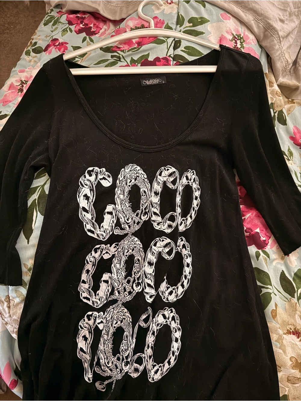 Lauren Moshi Black Long Sleeve Scoop Neck Tee with White Chain Motif